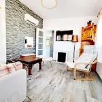 Charming Upper With Terrace And Communal Pool In Apartman